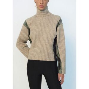 Zara Women's Ribbed Turtleneck Sweater - Beige and Green